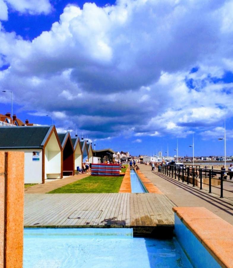 Savannah-By-The-Sea Bridlington Exterior foto